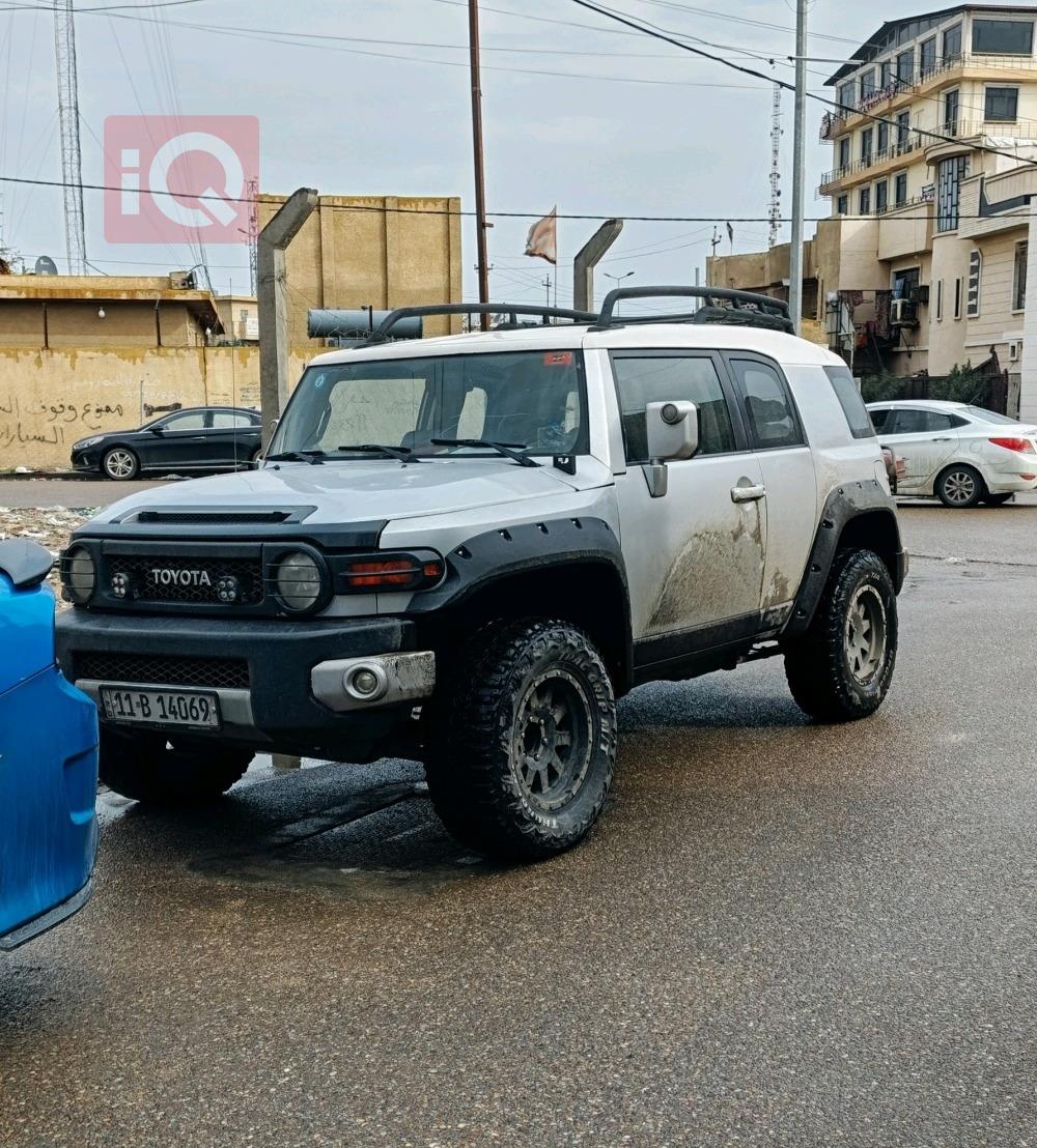 تويوتا إف جي كروزر